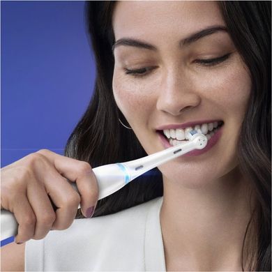 Насадка для зубной щетки Oral-B Braun iO Ultimate Clean (Максимальная очистка) iO RB-4 white (белая) 4 шт